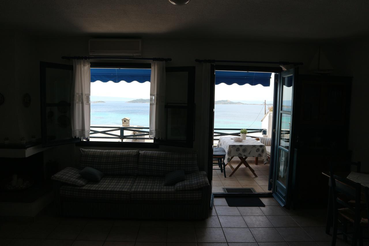 House With Marvelous View Apartment Ouranoupoli Bagian luar foto