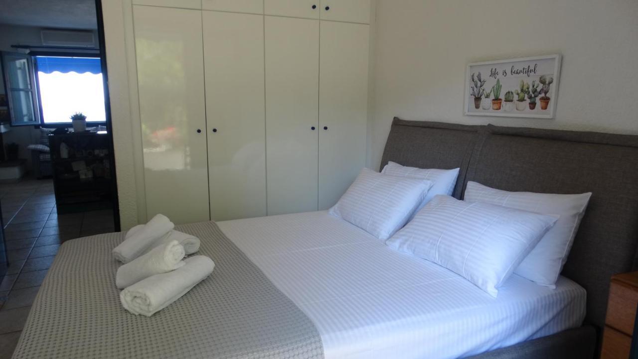 House With Marvelous View Apartment Ouranoupoli Bagian luar foto